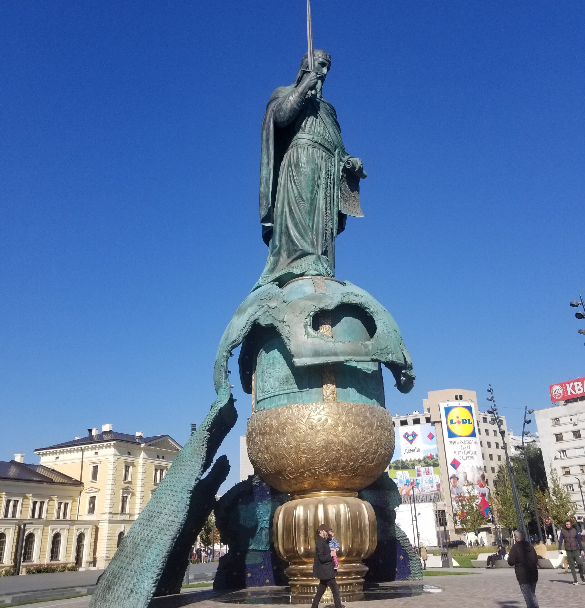 By Rupert Wolfe Murray