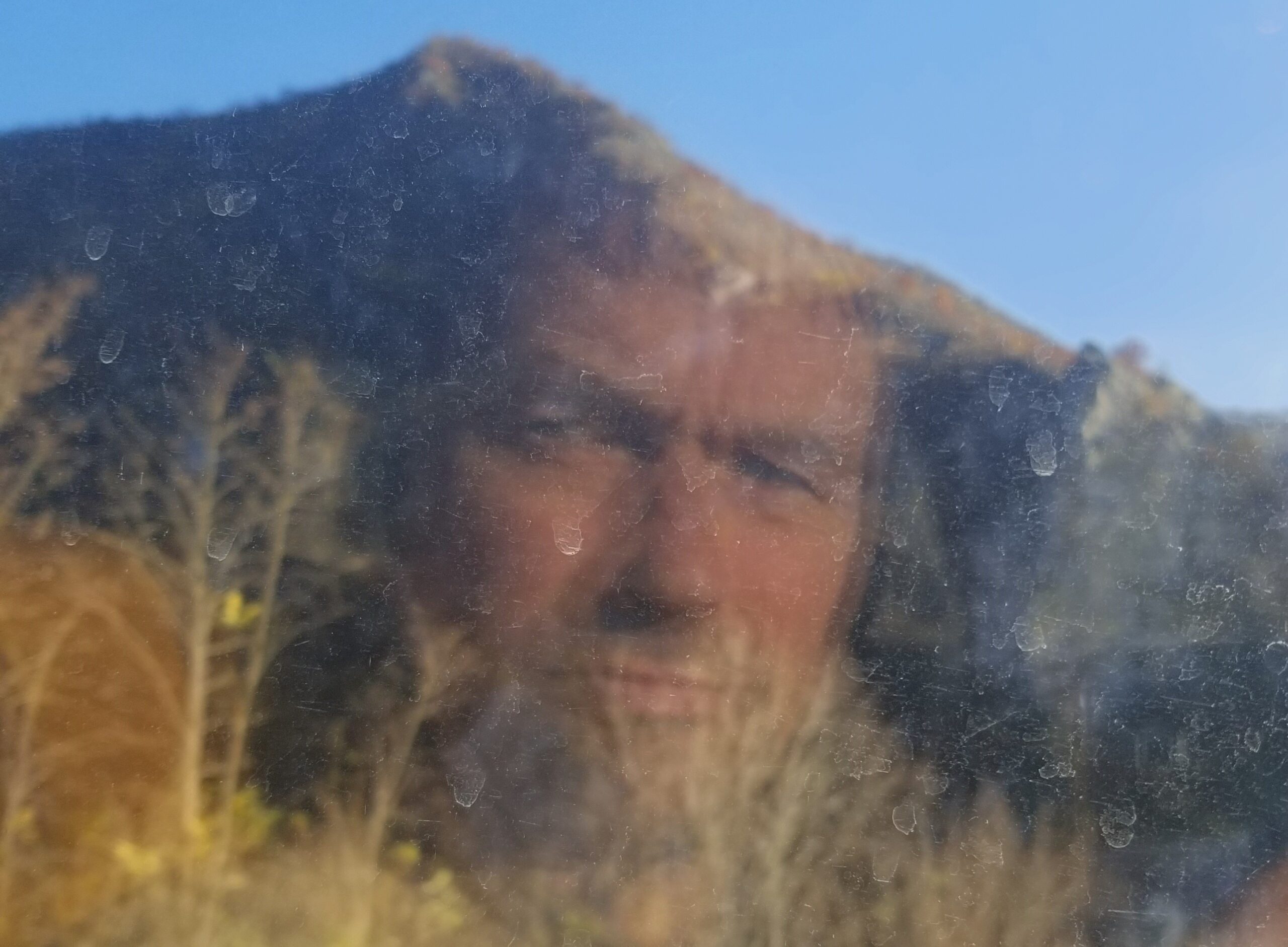 Unusual photo of Sanjak, looking like Mount Rushmore